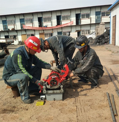 機(jī)電安裝公司檸條塔項目部完成井下南翼輔運(yùn)大巷壓風(fēng)自救及供水施救系統(tǒng)工程