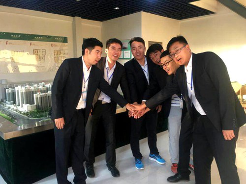 夢(mèng)想，堅(jiān)持，輝煌