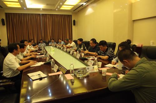 西安市經(jīng)開區(qū)公安分局湯天政委一行蒞臨建設集團對接交流工作