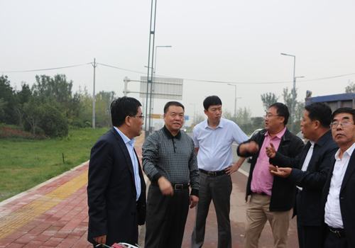 陜煤集團(tuán)總經(jīng)理助理、建設(shè)集團(tuán)聯(lián)合黨委書記、董事長(zhǎng)寧興剛節(jié)日期間深入寶雞分公司施工現(xiàn)場(chǎng)視察慰問(wèn)