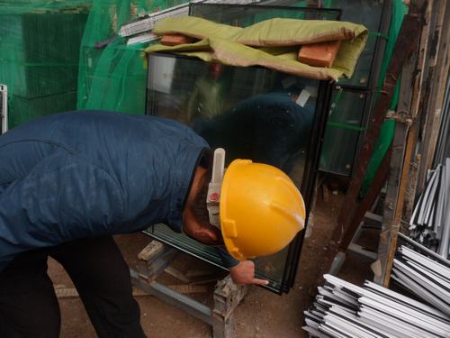 “安全、質(zhì)量、環(huán)?！比荦R下以優(yōu)異的成績迎接“十九大”的勝利召開