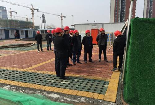 建設(shè)集團副總工程師陶波一行蒞臨銅煤公司承建的藍山水岸工地檢查指導(dǎo)工作