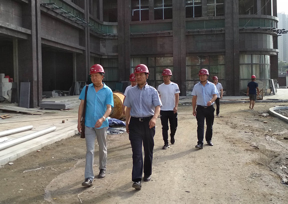 侯本英深入陜煤建設(shè)安康、漢中施工工地檢查指導(dǎo)工作