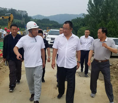 啟迪清潔能源集團高級副總裁、瑞行集團總裁雷萬寧一行蒞臨陜煤建設(shè)咸陽分公司安裝項目部施工現(xiàn)場視察指導(dǎo)工作