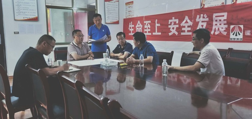 王明智深入川耀項(xiàng)目檢查指導(dǎo)工作