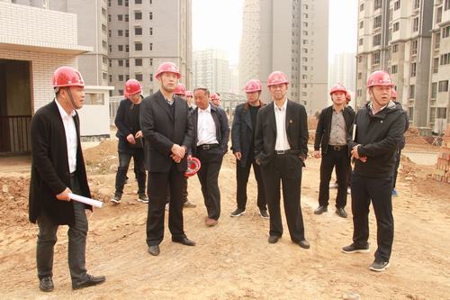 精誠合作 緊密配合 共同推進銅煤1#2#小區(qū)建設(shè)