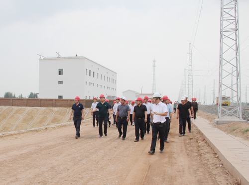 陜煤建設銅煤公司陜北地區(qū)施工現(xiàn)場迎來了“熟悉”的來賓