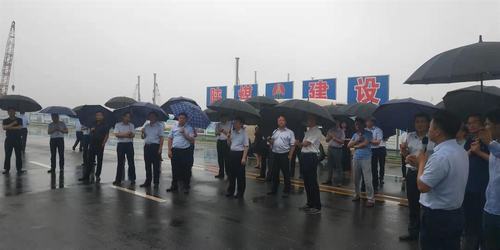 銅川市、渭南市領導率團觀摩渭南分公司南京金龍純電動商用車項目