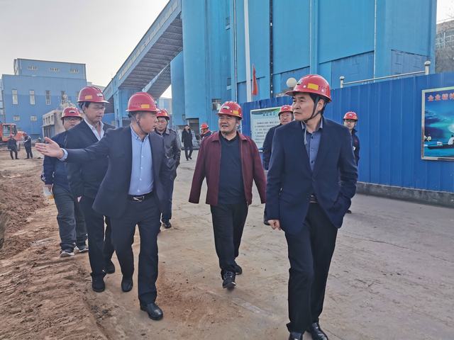 楊讓順一行深入陜北片區(qū)施工現(xiàn)場檢查指導工作