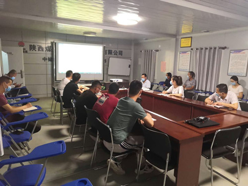 陜煤建設天工公司:學文件正確引導,促廉潔永不褪色