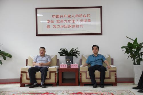 寧興剛、贠公法赴銅川礦業(yè)公司走訪交流棚戶區(qū)改造工程建設及后續(xù)工作