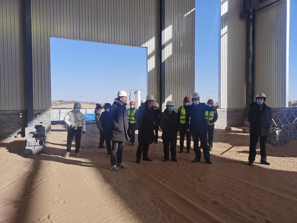 榆林市城市投資經(jīng)營集團(tuán)黨委副書記、總經(jīng)理郝君深入陜煤建設(shè)榆林公司杭蕭綠色鋼結(jié)構(gòu)產(chǎn)業(yè)制造基地項目檢查指導(dǎo)工作