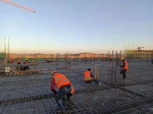 【春節(jié)一線報(bào)道】陜煤建設(shè)銅煤公司第十六項(xiàng)目部春節(jié)施工“不打烊”