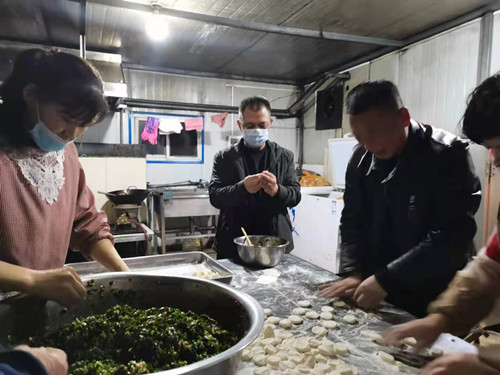 【春節(jié)一線報(bào)道】陜煤建設(shè)機(jī)電安裝公司:深入一線慰問(wèn)暖人心