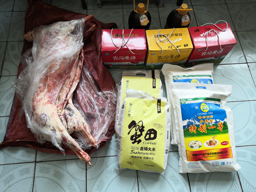 【春節(jié)一線報(bào)道】20210212陜煤建設(shè)機(jī)電安裝公司:鏡鐵山上的溫暖春節(jié)