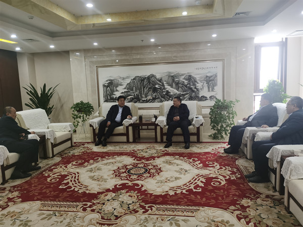 寧興剛、王寧到渭南城投公司交流洽談