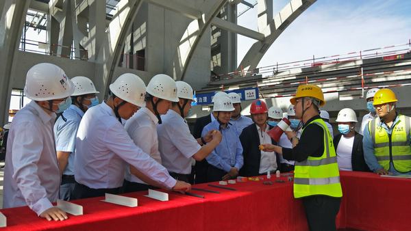 對標交流促發(fā)展  觀摩學習共提升