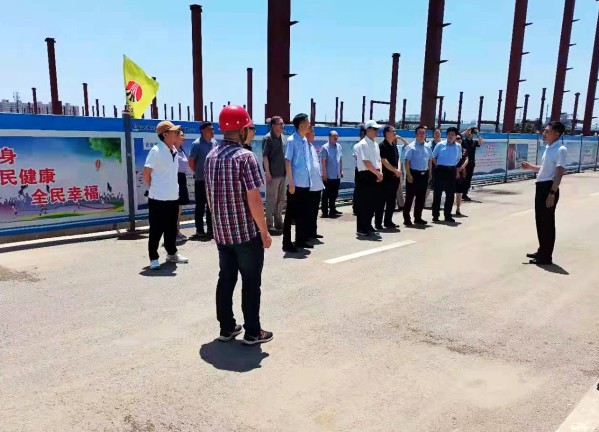 省政府參事、省文史館員調(diào)研組一行蒞臨南京金龍年產(chǎn)純電動(dòng)商用車建設(shè)項(xiàng)目調(diào)研指導(dǎo)工作