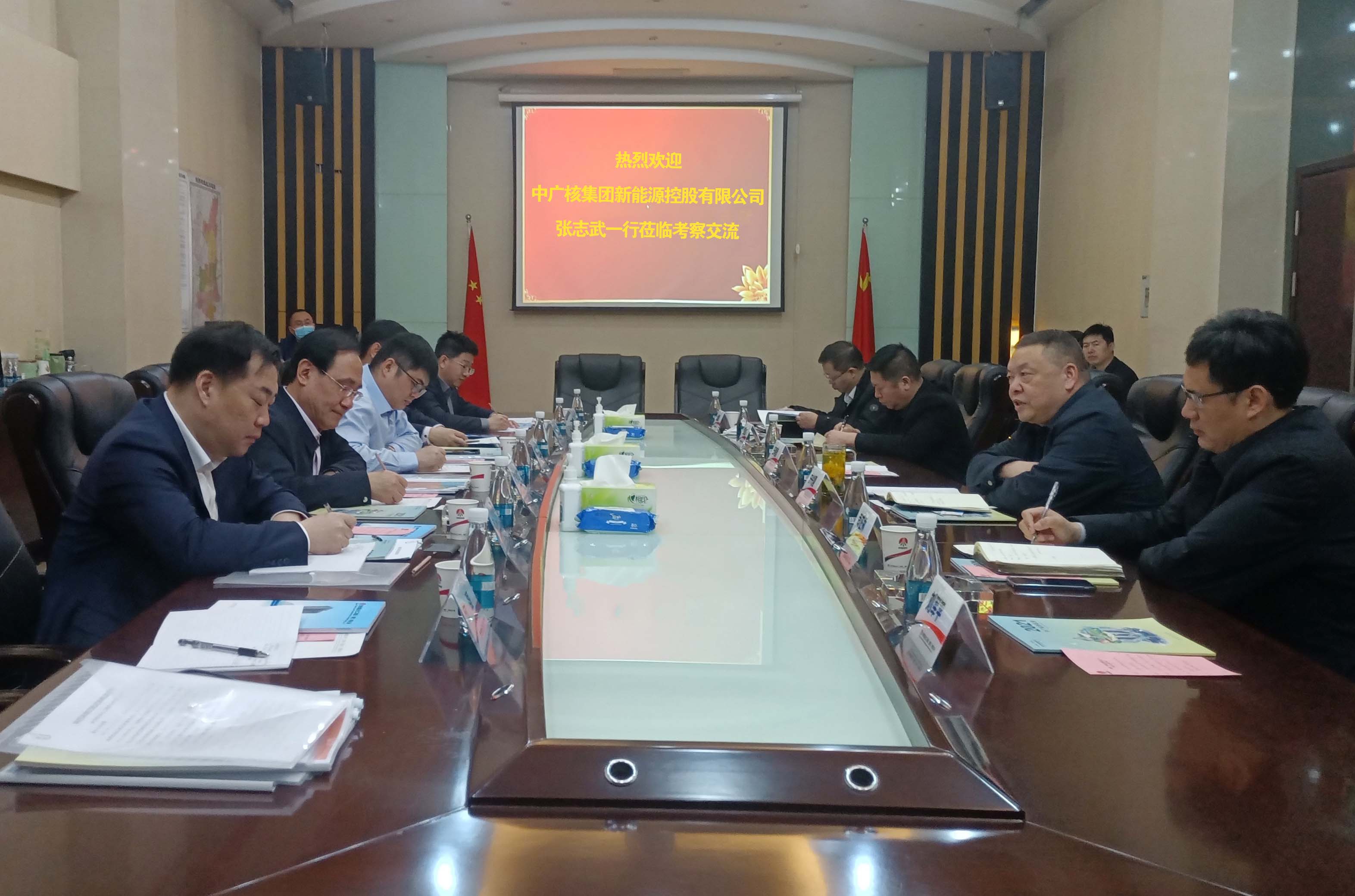 中廣核集團新能源控股有限公司領(lǐng)導張志武一行到陜煤建設(shè)考察交流
