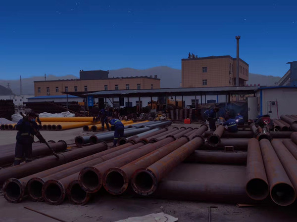 陜煤建設(shè)咸陽分公司安裝項(xiàng)目部：加班加點(diǎn)趕工期，齊心協(xié)力搶進(jìn)度