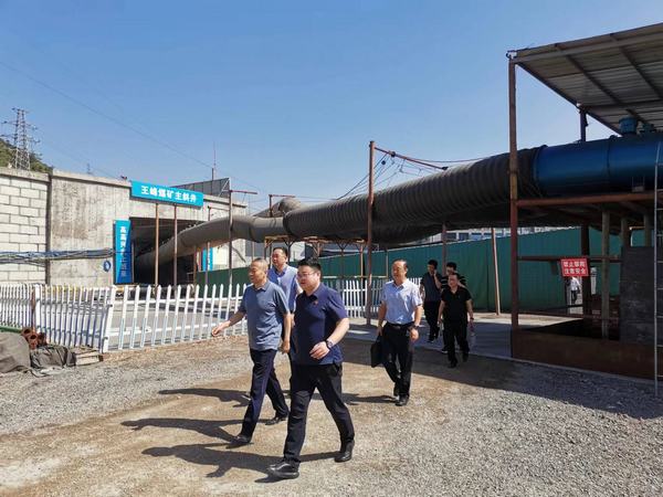 韓城礦業(yè)有限公司領(lǐng)導(dǎo)蒞臨陜煤建設(shè)礦建二公司第二項目部檢查指導(dǎo)工作