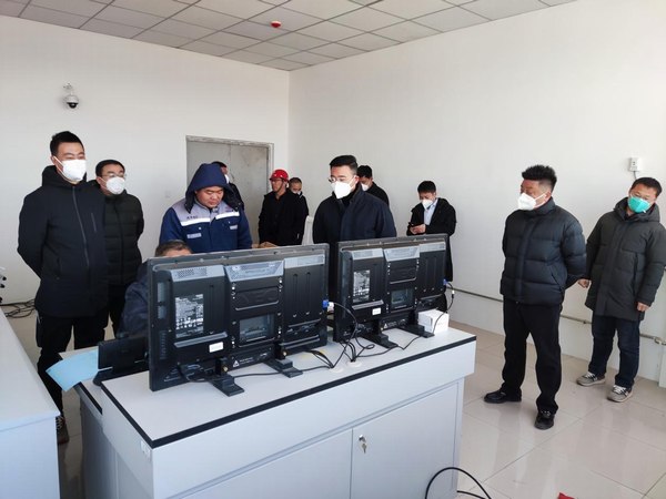 陜西榆橫鐵路有限責(zé)任公司黨委書記、董事長(zhǎng)馮斌蒞臨榆陽煤炭物流園區(qū)項(xiàng)目檢查指導(dǎo)工作