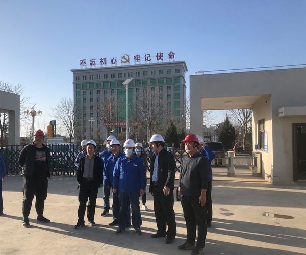 渭化集團副總經(jīng)理趙亞周一行蒞臨陜煤建設天工公司承建的陜西渭河彬州30萬噸/年煤制乙二醇生活區(qū)項目二期工程檢查指導工作