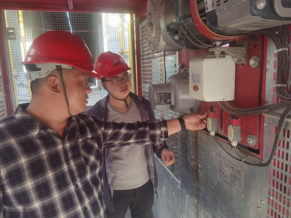 陜煤建設韓城分公司土建六項目部安全生產(chǎn)“齊步走”