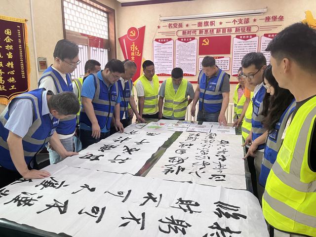 陜煤建設(shè)韓城分公司土建第四項(xiàng)目部積極開展“翰墨傳廉韻 丹青頌清風(fēng)”廉潔主題書畫展活動