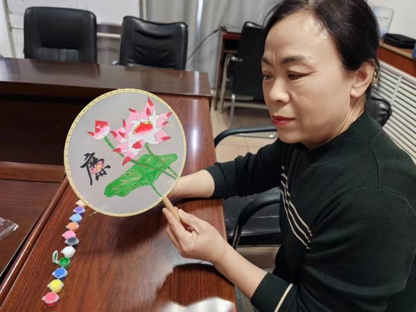 陜煤建設(shè)洗選煤運(yùn)營(yíng)公司檸條塔運(yùn)營(yíng)項(xiàng)目部開展：“巧手抒廉情，清風(fēng)揚(yáng)正氣”主題趣味手工活動(dòng)