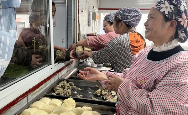 陜煤礦建三公司天山（二號井）項目部：“端午節(jié)”遇上“安全月”，“粽”享安全