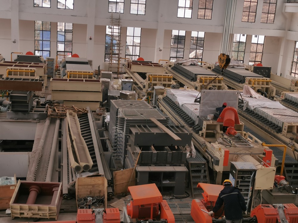 新年賀禮：陜煤建設(shè)韓城分公司承建的王峰煤礦選煤廠主洗系統(tǒng)聯(lián)合試運(yùn)轉(zhuǎn)成功