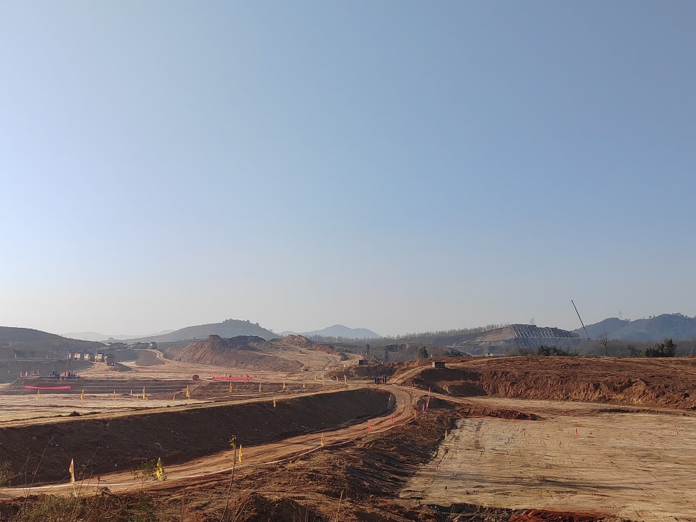 搶晴天、戰(zhàn)雨季 以“光明之戰(zhàn)”鑄就精品工程