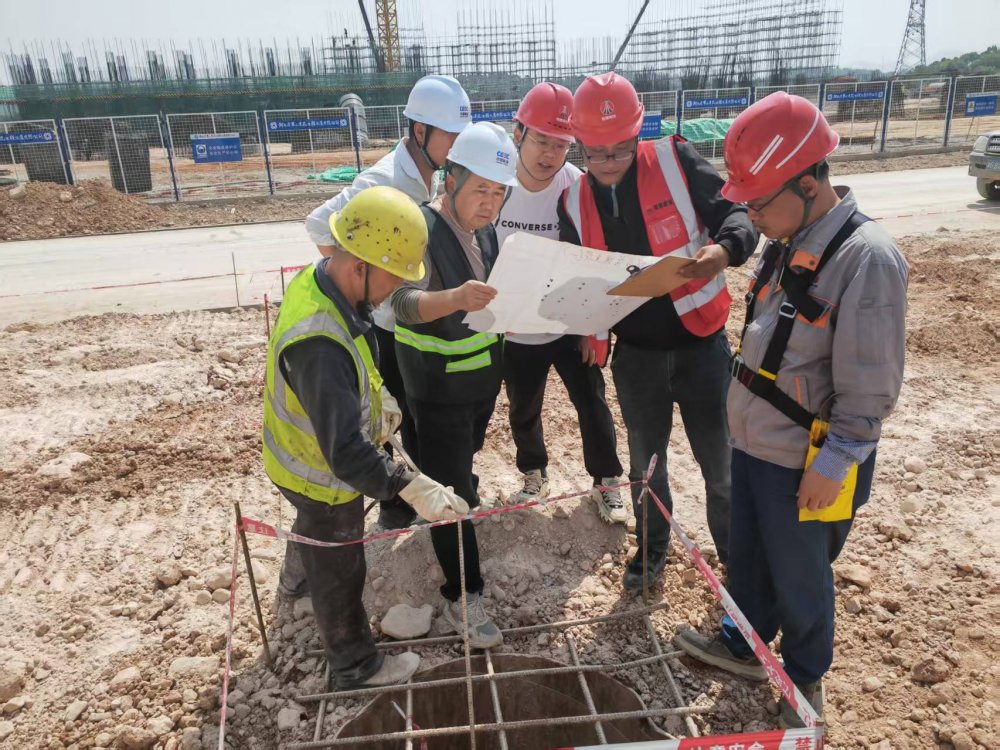 陜煤建設(shè)天工公司：“黨建＋”匯聚磅礴力量，驅(qū)動(dòng)高質(zhì)量發(fā)展新引擎