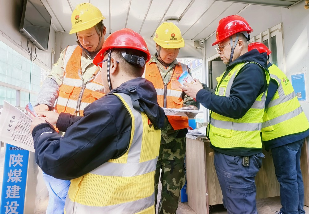 陜煤建設(shè)新龍城直屬項(xiàng)目部：安全“不打烊”，消防“常在線”