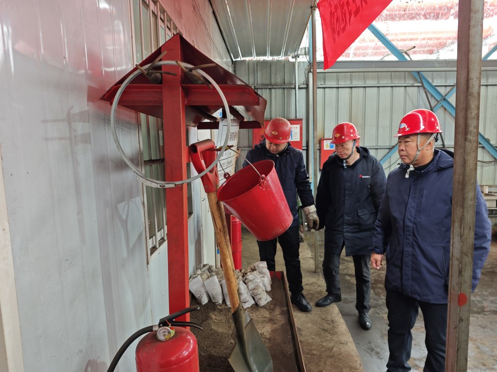 陜煤建設(shè)渭南分公司第三安裝項目部：黨建紅引領(lǐng)筑牢機電安裝安全 “暖防線”