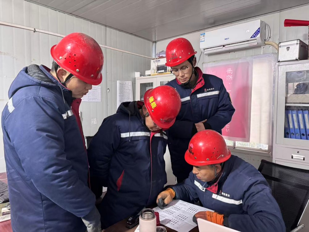 陜煤建設(shè)機(jī)電安裝公司新能源項(xiàng)目部：抓項(xiàng)目、強(qiáng)管理、穩(wěn)安全 精準(zhǔn)發(fā)力開新局