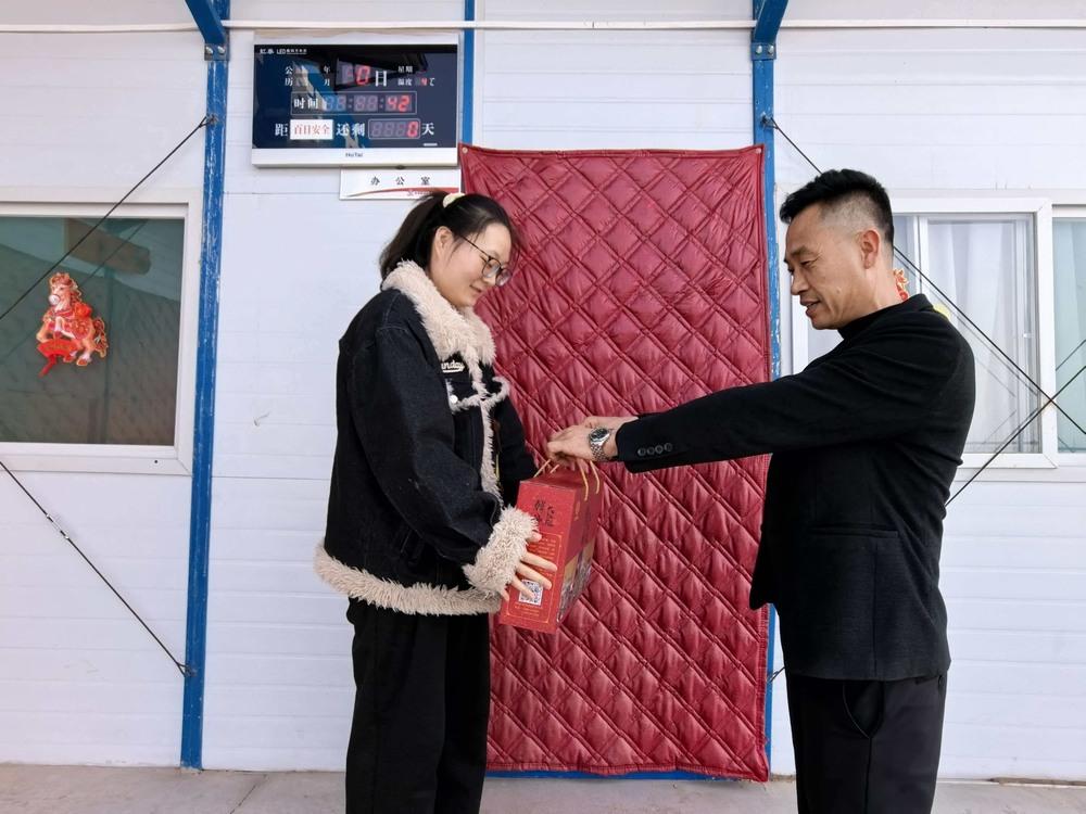 陜煤建設(shè)礦建二公司：深山荒漠暖風吹 細微之處見真情