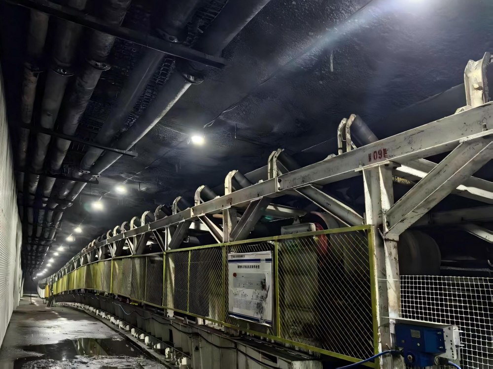 陜煤建設(shè)機(jī)電安裝公司小保當(dāng)項(xiàng)目部：創(chuàng)新工藝保障長距離帶式輸送機(jī)安裝