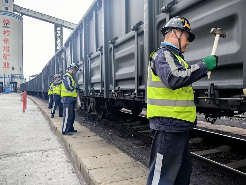 陜煤建設(shè)洗選煤運(yùn)營公司檸條塔運(yùn)營項(xiàng)目部：春日奮戰(zhàn)守一線  實(shí)干保產(chǎn)顯擔(dān)當(dāng)